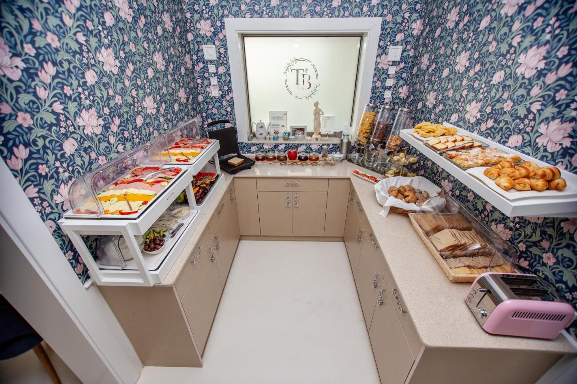 T H E Berlin Studios And Suites เนอาวรัสนา ภายนอก รูปภาพ