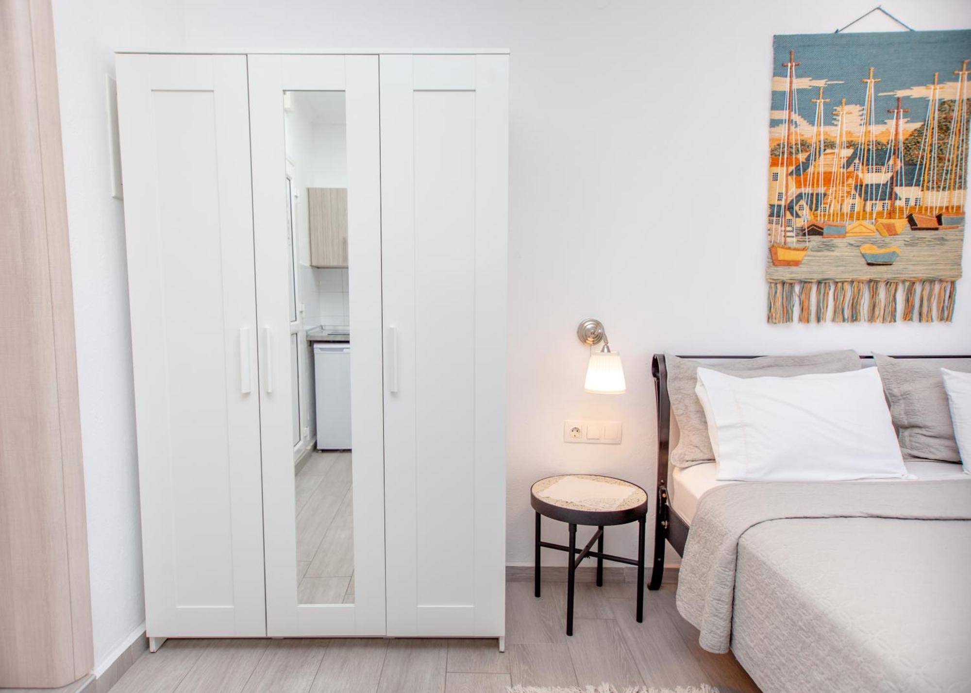 T H E Berlin Studios And Suites เนอาวรัสนา ภายนอก รูปภาพ